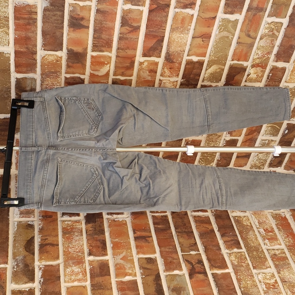 Grey Jeans - Picture 5 of 6